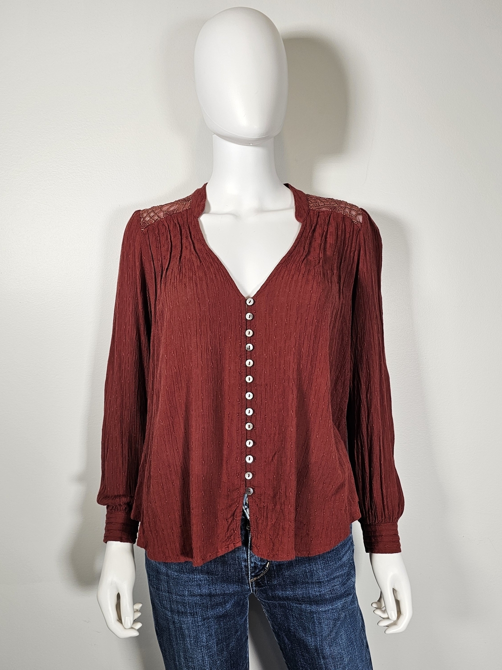 Free People Button-Front V-Neck Blouse in Burnt Red Sz XS